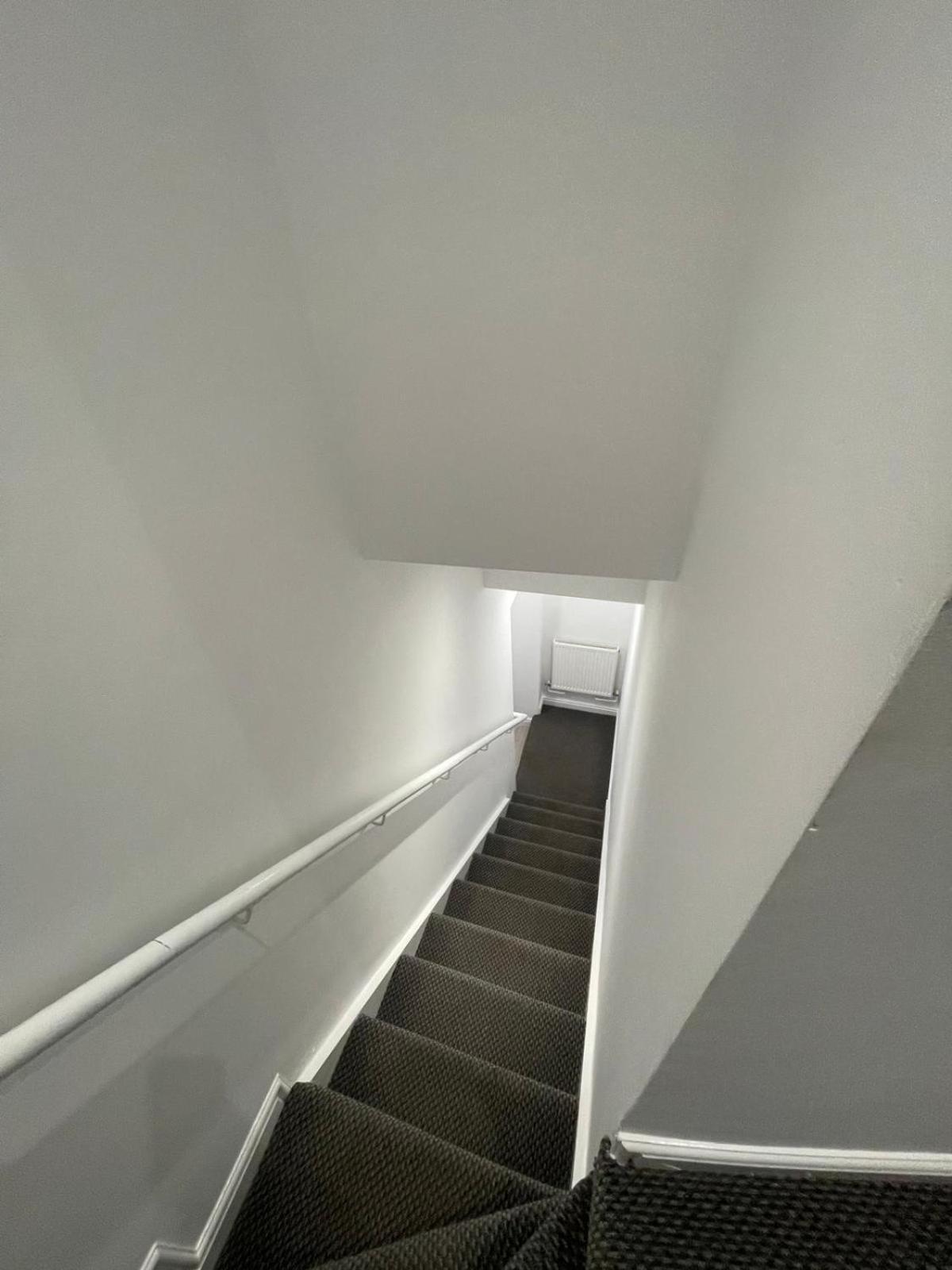 Spacious 2 Bedroom Apartment Ливърпул Екстериор снимка